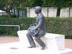 B&aacute;rsony Mih&aacute;ly eg&eacute;szalakos bronz szobra